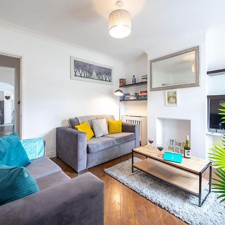 Bright 3 Bedroom Townhouse Near City Centre Νόργουιτς Εξωτερικό φωτογραφία