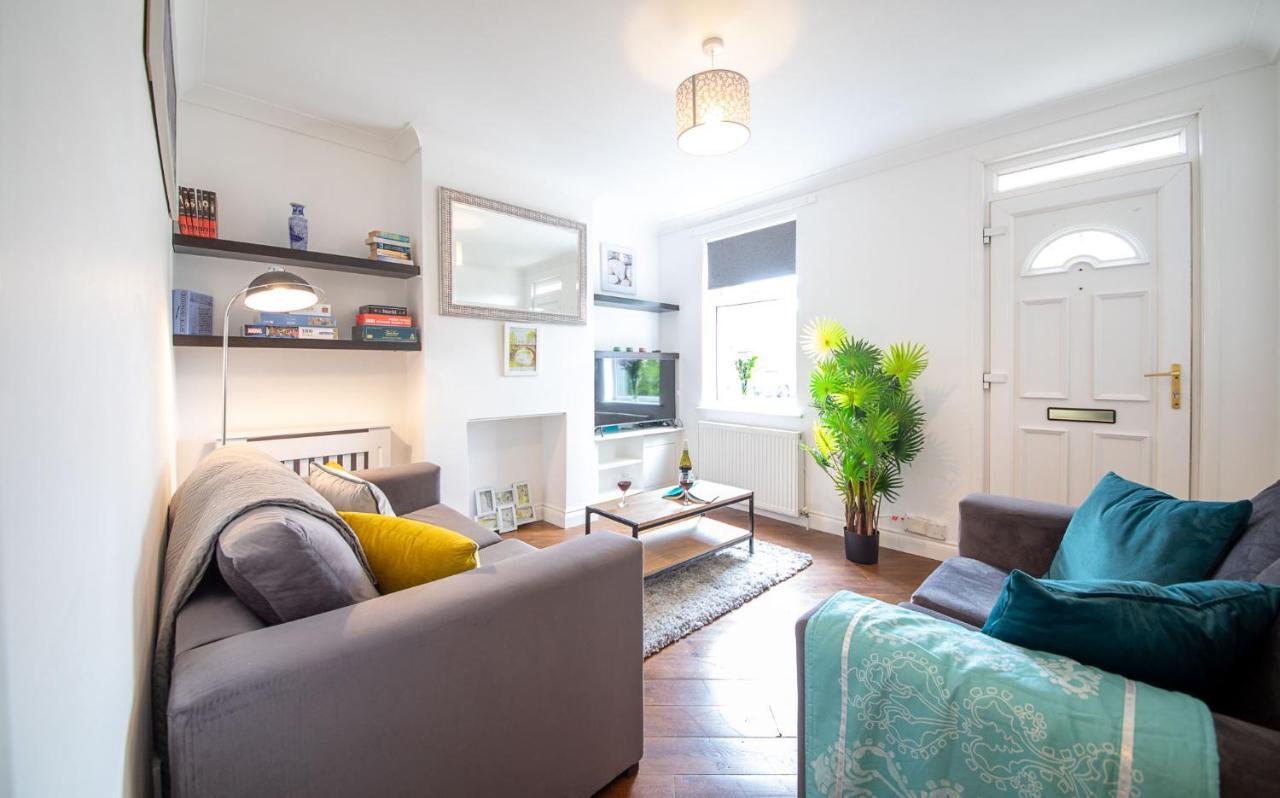 Bright 3 Bedroom Townhouse Near City Centre Νόργουιτς Εξωτερικό φωτογραφία