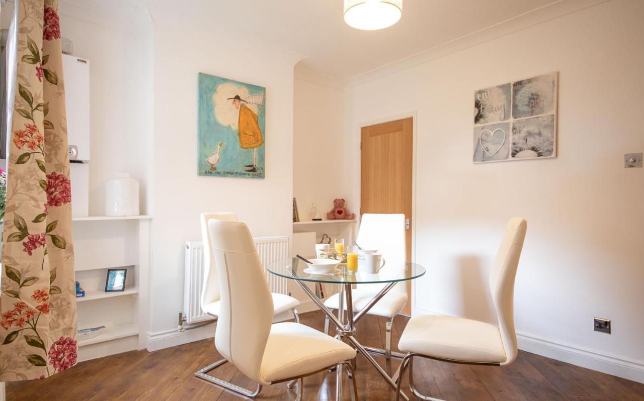 Bright 3 Bedroom Townhouse Near City Centre Νόργουιτς Εξωτερικό φωτογραφία