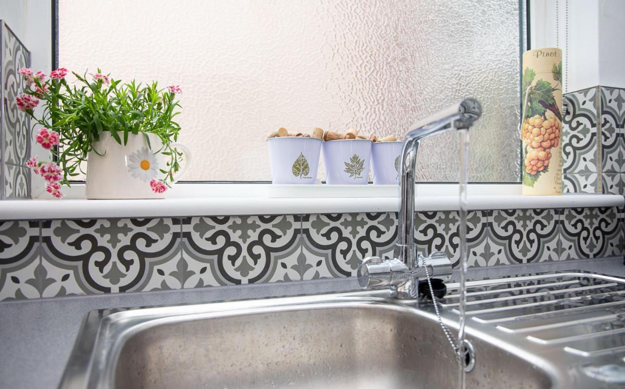 Bright 3 Bedroom Townhouse Near City Centre Νόργουιτς Εξωτερικό φωτογραφία